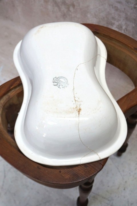 H-P XVIIIw ANTYCZNA TOALETA BIDET DREWNIANY Z CERAMIKĄ V&B