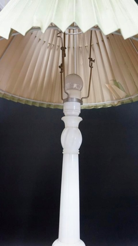 H-P EFEKTOWNA WYSOKA LAMPA KOLUMNOWA Z MARMURU