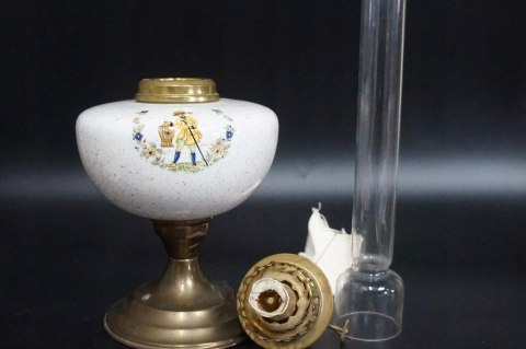H-P MOSIĘŻNO CERAMICZNA LAMPA NAFTOWA Z KLOSZEM