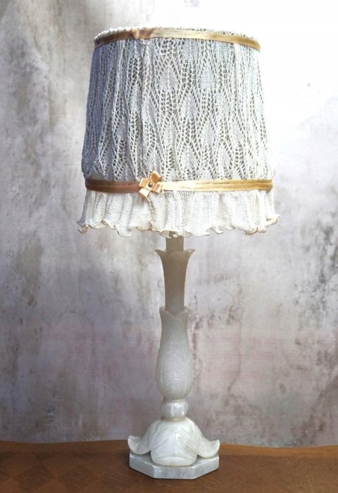 H-P PIĘKNA WYSOKA LAMPA KOLUMNOWA Z ALABASTRU z abażurem BOHO