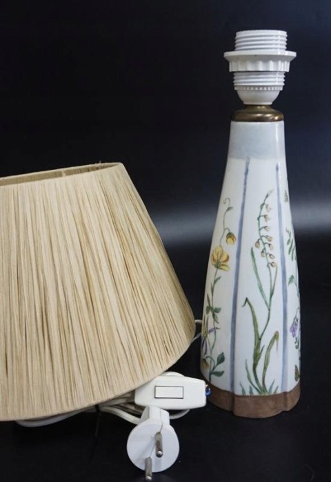 H-P PRZEPIĘKNA MALOWANA LAMPA PORCELANOWA Z ORGANICZNYM ABAŻUREM KPM