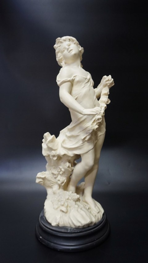 H-P CUDNA FIGURA RZEŹBA ALABASTER DZIEWCZYNA wzór Moreau