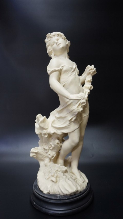H-P CUDNA FIGURA RZEŹBA ALABASTER DZIEWCZYNA wzór Moreau