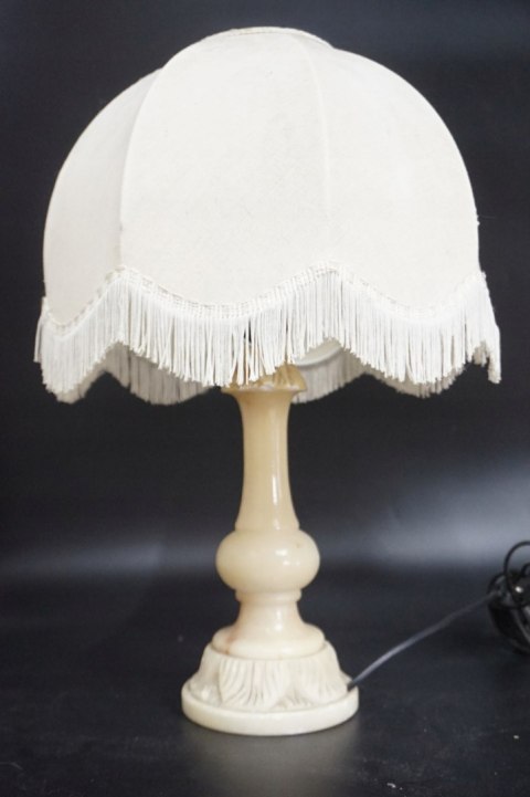 H-P LAMPKA -LAMPA KOLUMNA Z JASNEGO MARMURU