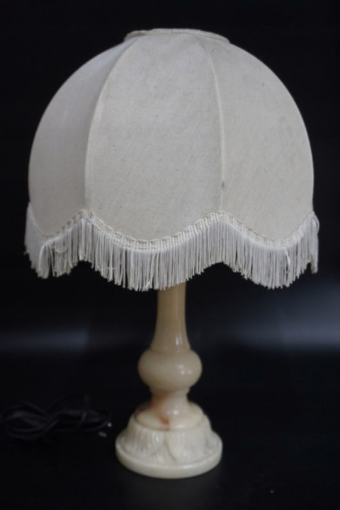 H-P LAMPKA -LAMPA KOLUMNA Z JASNEGO MARMURU