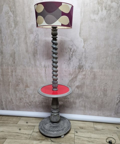 H-P WSPANIAŁĄ STOJĄCA LAMPA ZE STOLIKIEM /n