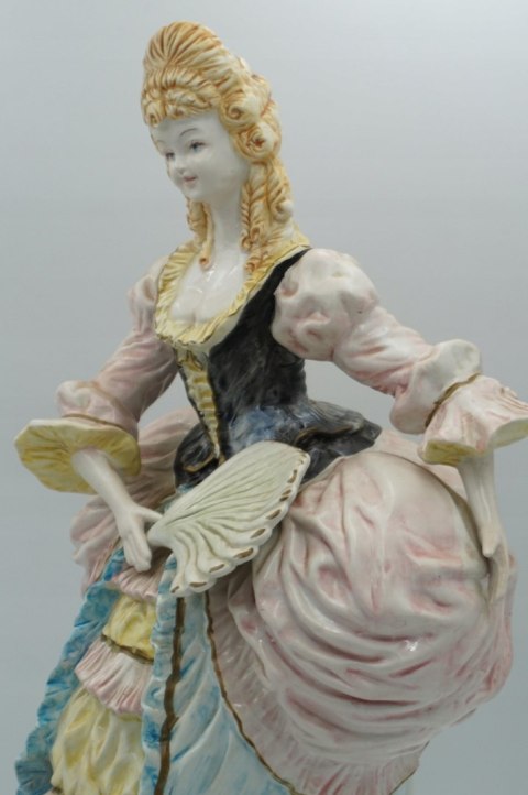 H-P DUŻA FIGURA DAMA z WACHLARZEM WŁOSKA CERAMIKA a'la CAPODIMONTE 57cm