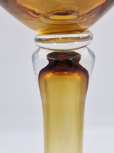 H-P SMUKŁY WYSOKI ŚWIECZNIK SZKLANY Westmoreland honey glass
