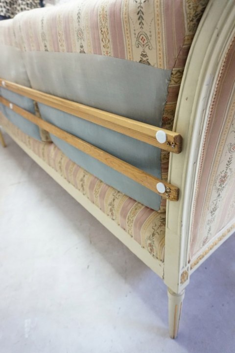 H-P SZEZLONG SOFA KANAPA W STYLU GUSTAWIAŃSKIM