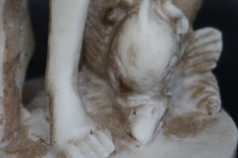 H-P WENUS AFRODYTA RZEŹBA FIGURA Z ALABASTRU