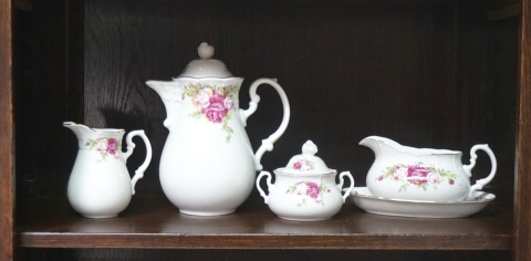 H-P DUŻY SERWIS PORCELANOWY THUN CARLSBAD RÓŻE 73 ELEMENTY BOHÊME