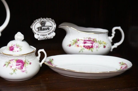 H-P DUŻY SERWIS PORCELANOWY THUN CARLSBAD RÓŻE 73 ELEMENTY BOHÊME