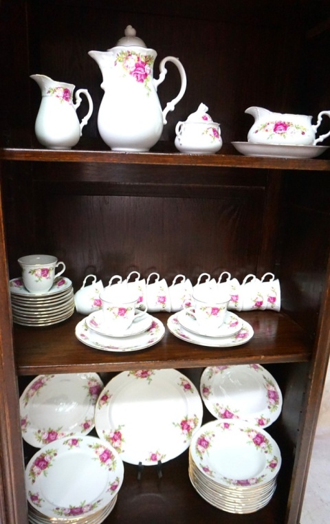 H-P DUŻY SERWIS PORCELANOWY THUN CARLSBAD RÓŻE 73 ELEMENTY BOHÊME