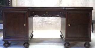 H-P MONUMENTALNE ANTYCZNE BIURKO GABINETOWE SKÓRZANY BLAT RZEŹBIONE