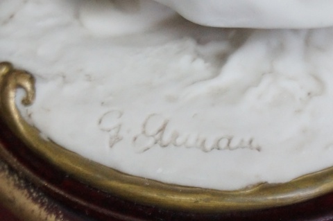 H-P ŚLICZNA FIGURA DZIEWCZYNY W KAPELUSZU Giuseppe Armani CAPODIMONTE